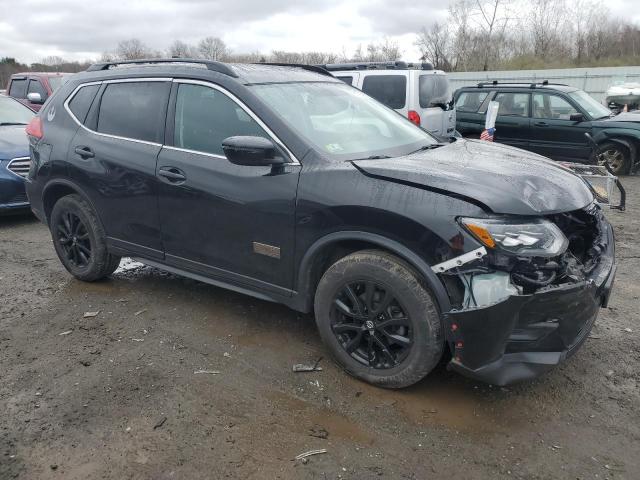  NISSAN ROGUE 2017 Черный