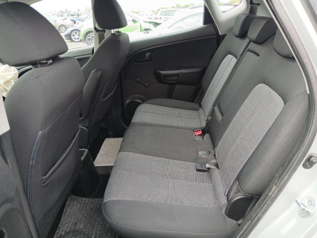 2010 KIA VENGA 1
