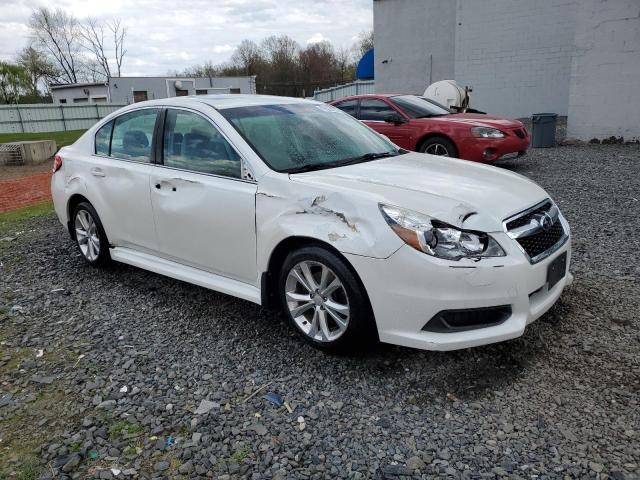  SUBARU LEGACY 2013 Biały