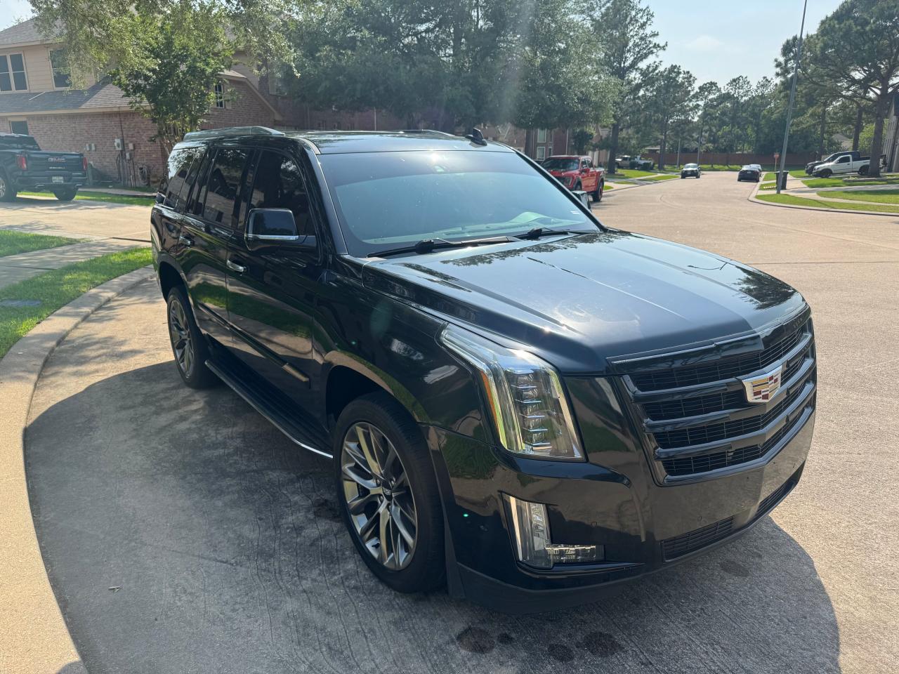 2020 Cadillac Escalade P 6.2L for Sale in Houston, TX - Damage History