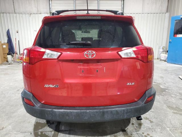 Parquets TOYOTA RAV4 2015 Czerwony