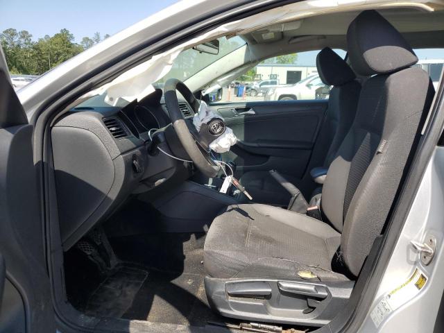 Sedans VOLKSWAGEN JETTA 2016 Silver