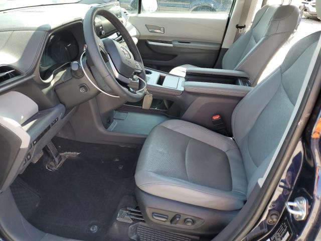  TOYOTA SIENNA 2023 Granatowy