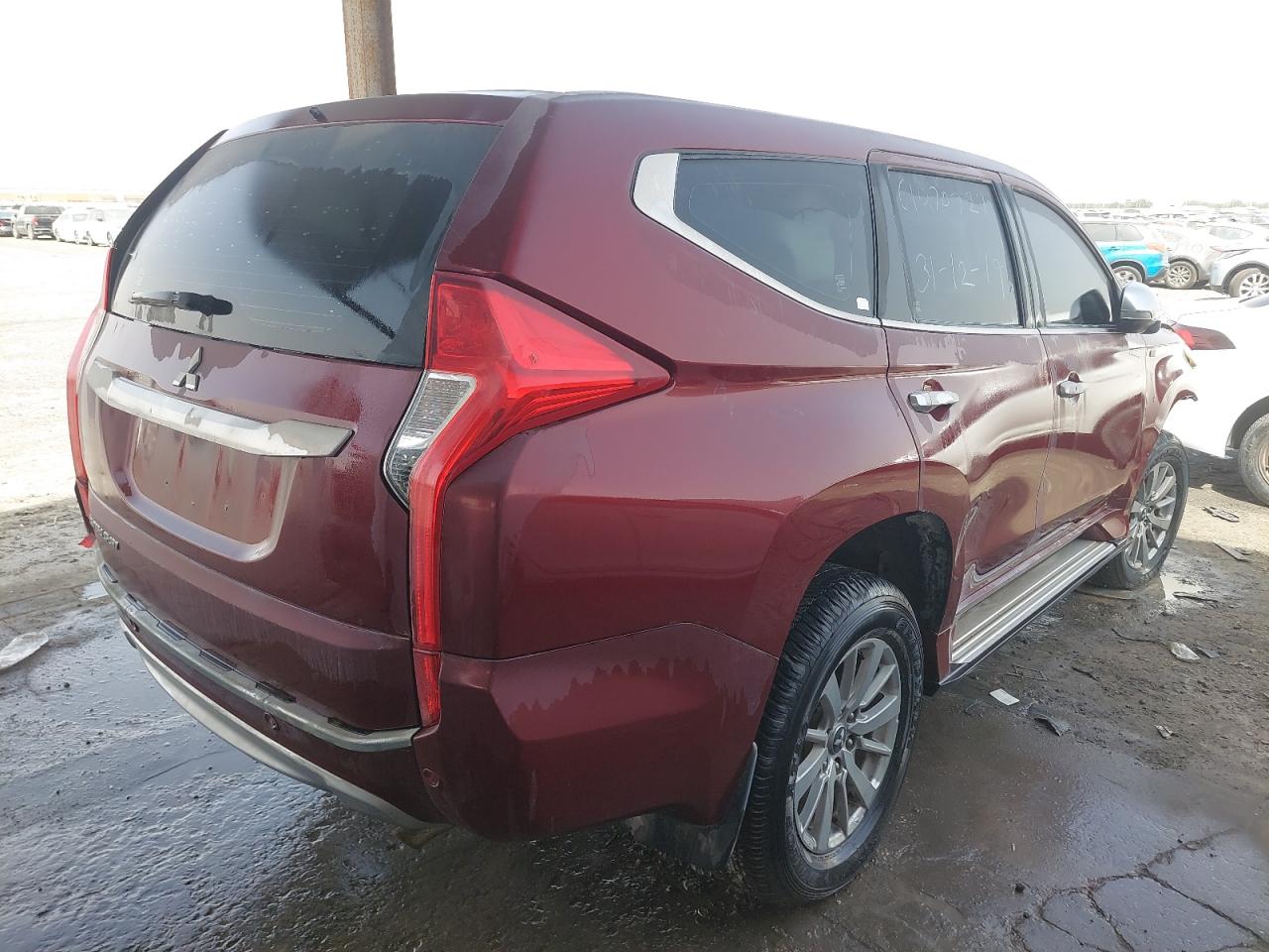 MMEMC21X5HH003275 - 2017 Mitsubishi Montero - #undefined
