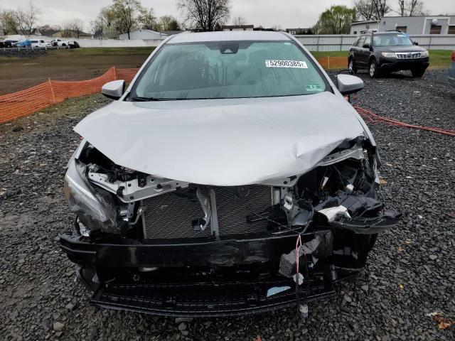  TOYOTA COROLLA 2018 Silver