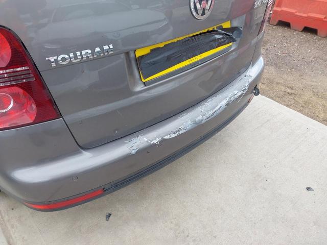 2010 VOLKSWAGEN TOURAN MAT