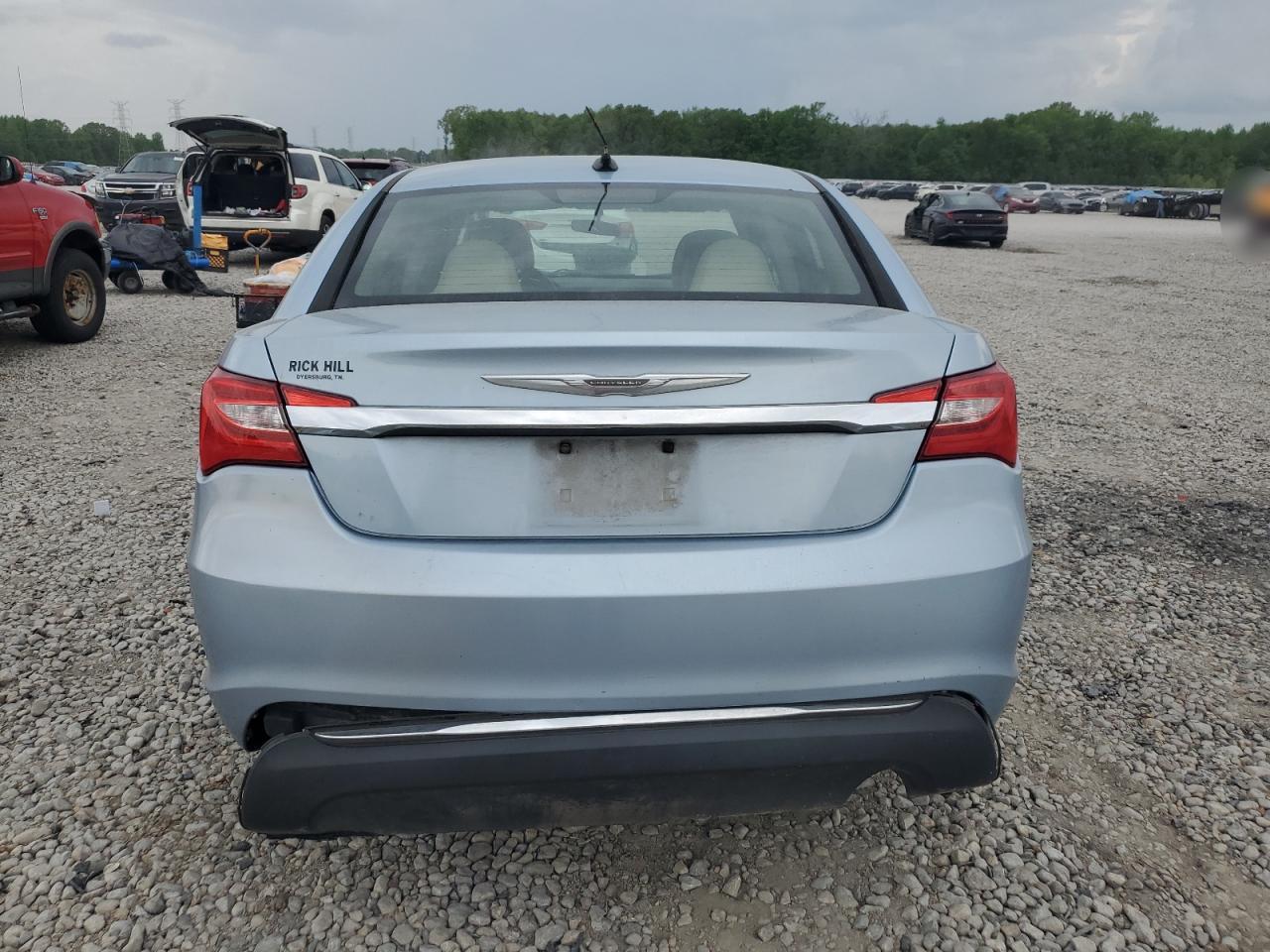 2013 Chrysler 200 Lx VIN: 1C3CCBABXDN670345 Lot: 53720885