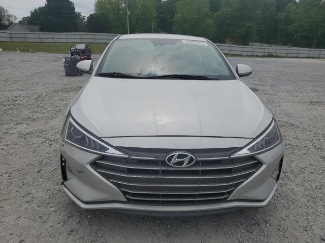  HYUNDAI ELANTRA 2019 Сріблястий