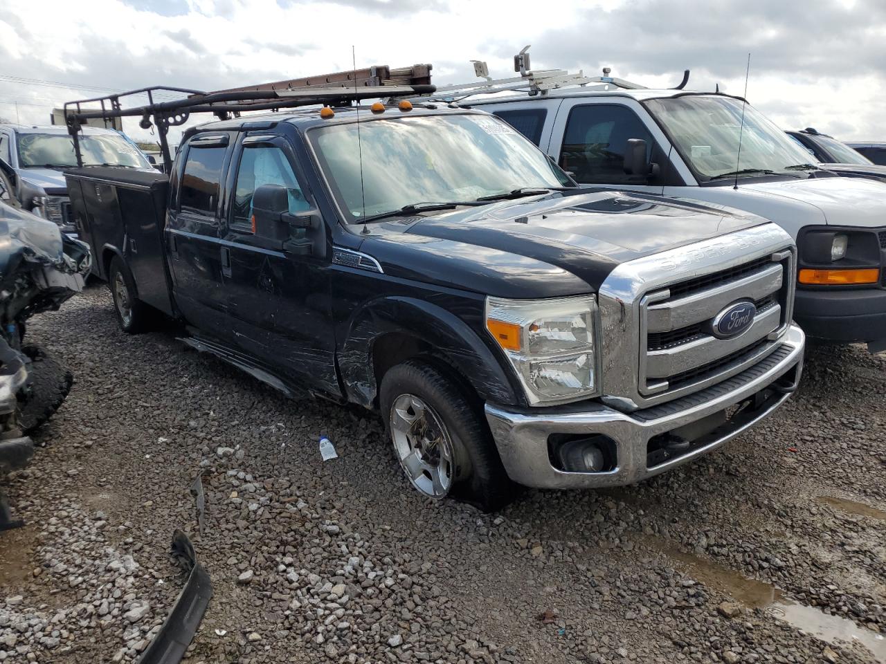 2015 Ford F350 Super Duty Service Truck for Sale in Lebanon, TN - Side