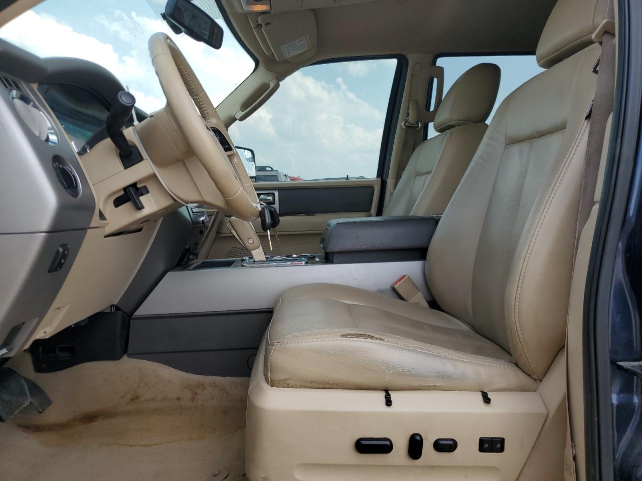 2014 Ford Expedition Xlt VIN: 1FMJU1H56EEF05142 Lot: 55209325