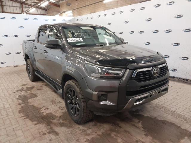 2022 TOYOTA HILUX INVI