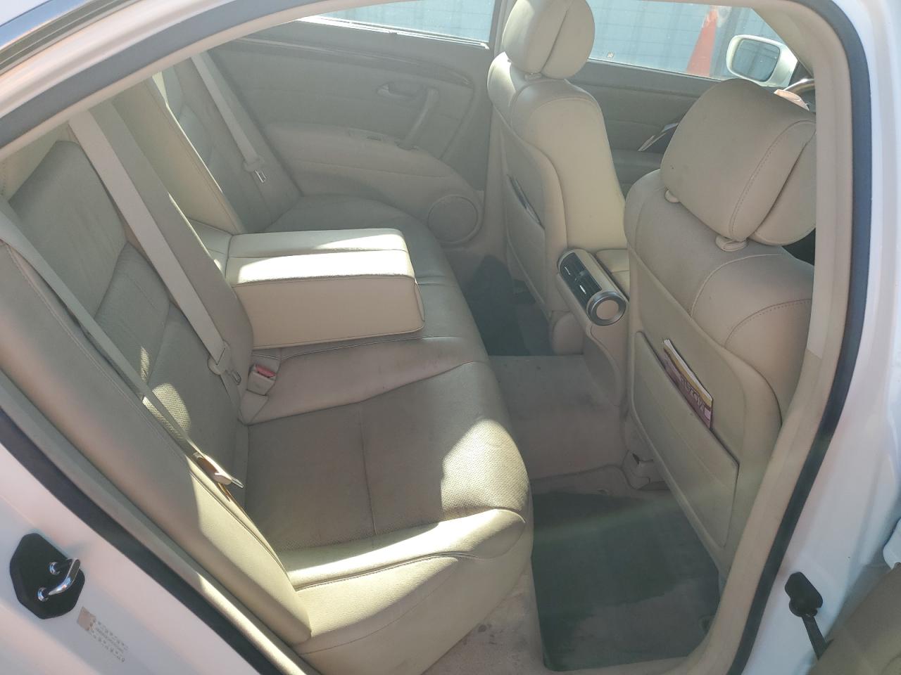 2005 Acura Rl VIN: JH4KB16505C015405 Lot: 54626205