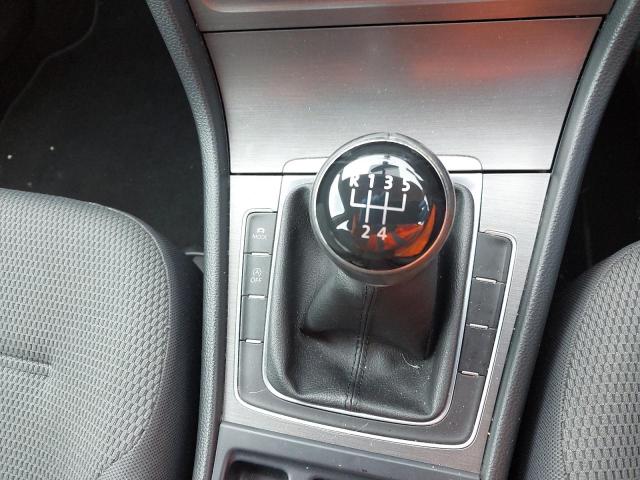 2013 VOLKSWAGEN GOLF SE BL