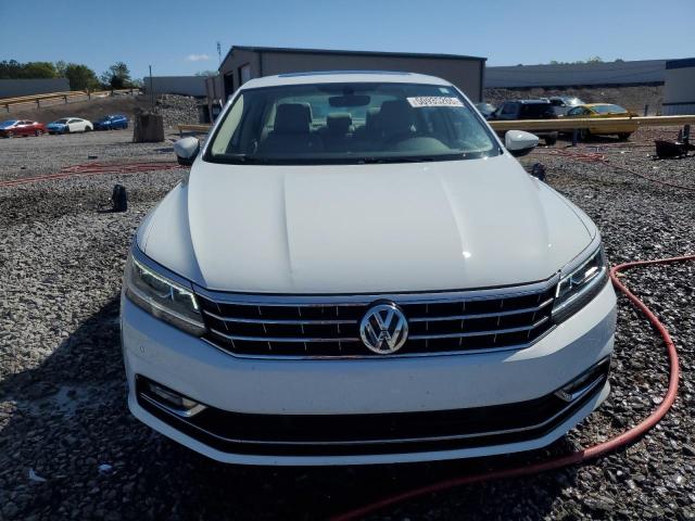  VOLKSWAGEN PASSAT 2018 Biały