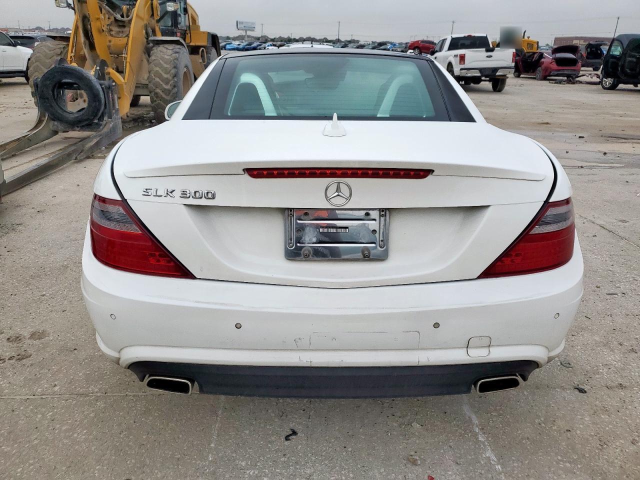 2016 Mercedes-Benz Slk 300 VIN: WDDPK3JA2GF117254 Lot: 54530495