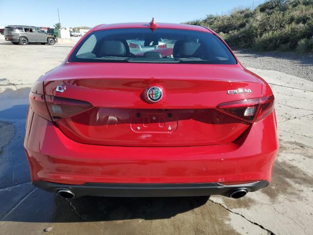  ALFA ROMEO GIULIA 2017 Червоний