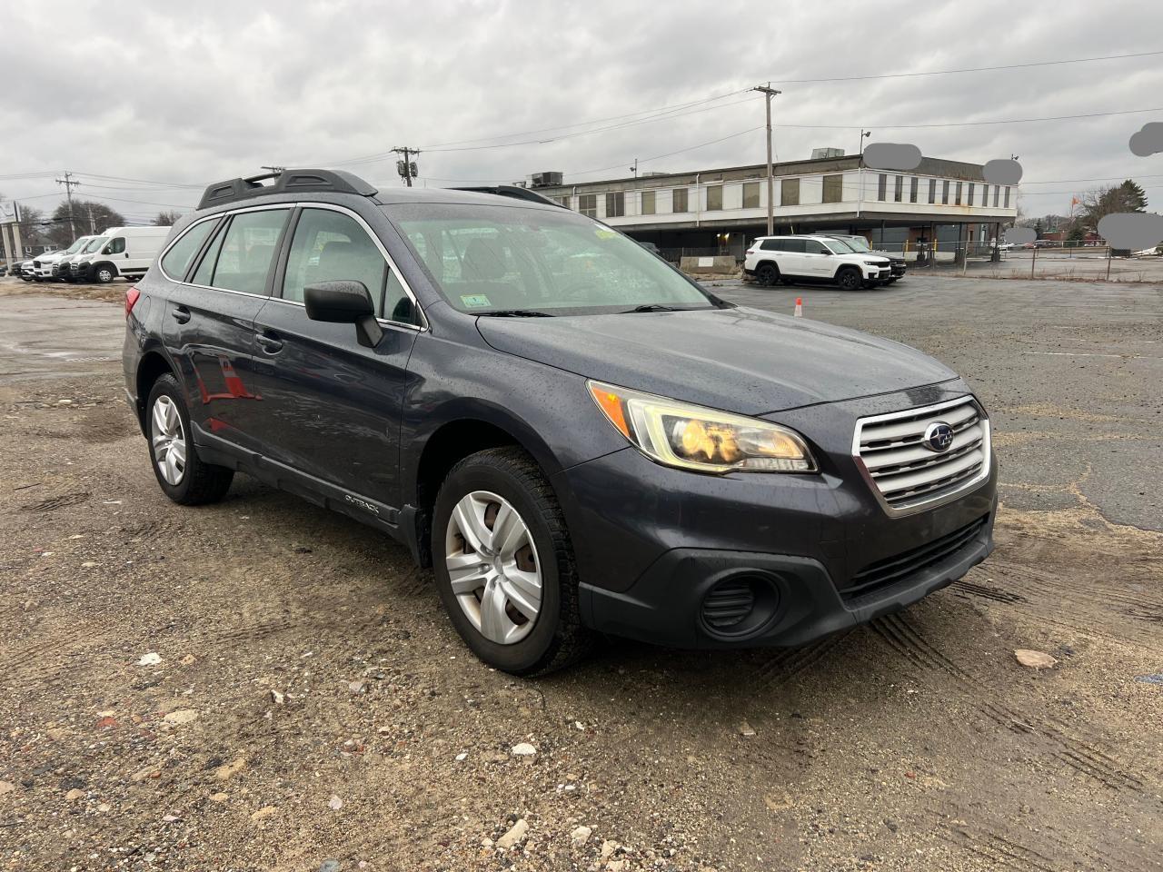2015 Subaru Outback 2.5I for Sale in North Billerica, MA - Minor Dent/Scratches
