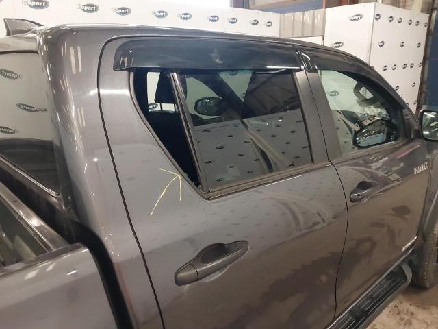2022 TOYOTA HILUX INVI