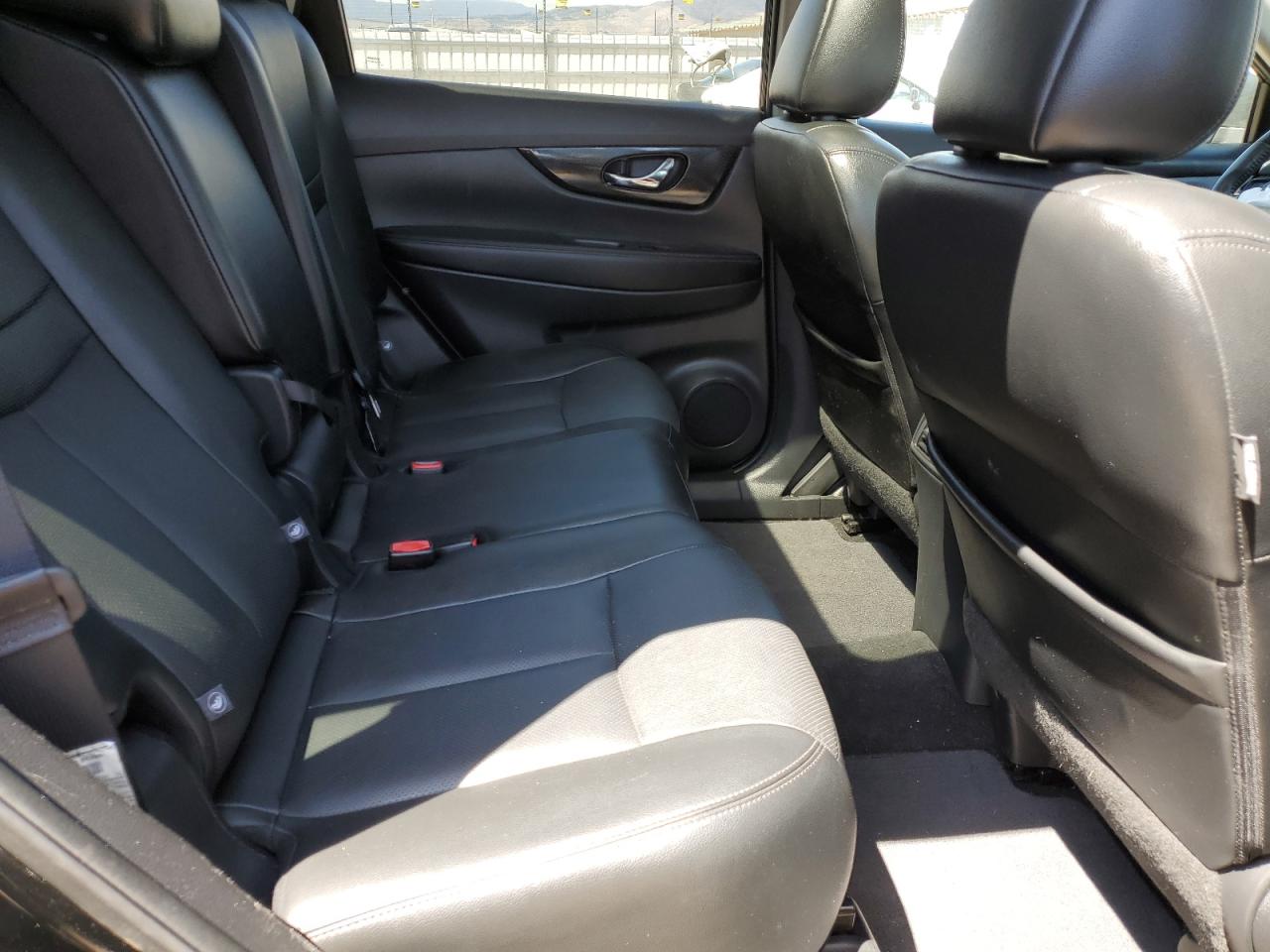 2017 Nissan Rogue Sv VIN: 5N1AT2MVXHC873063 Lot: 55151685