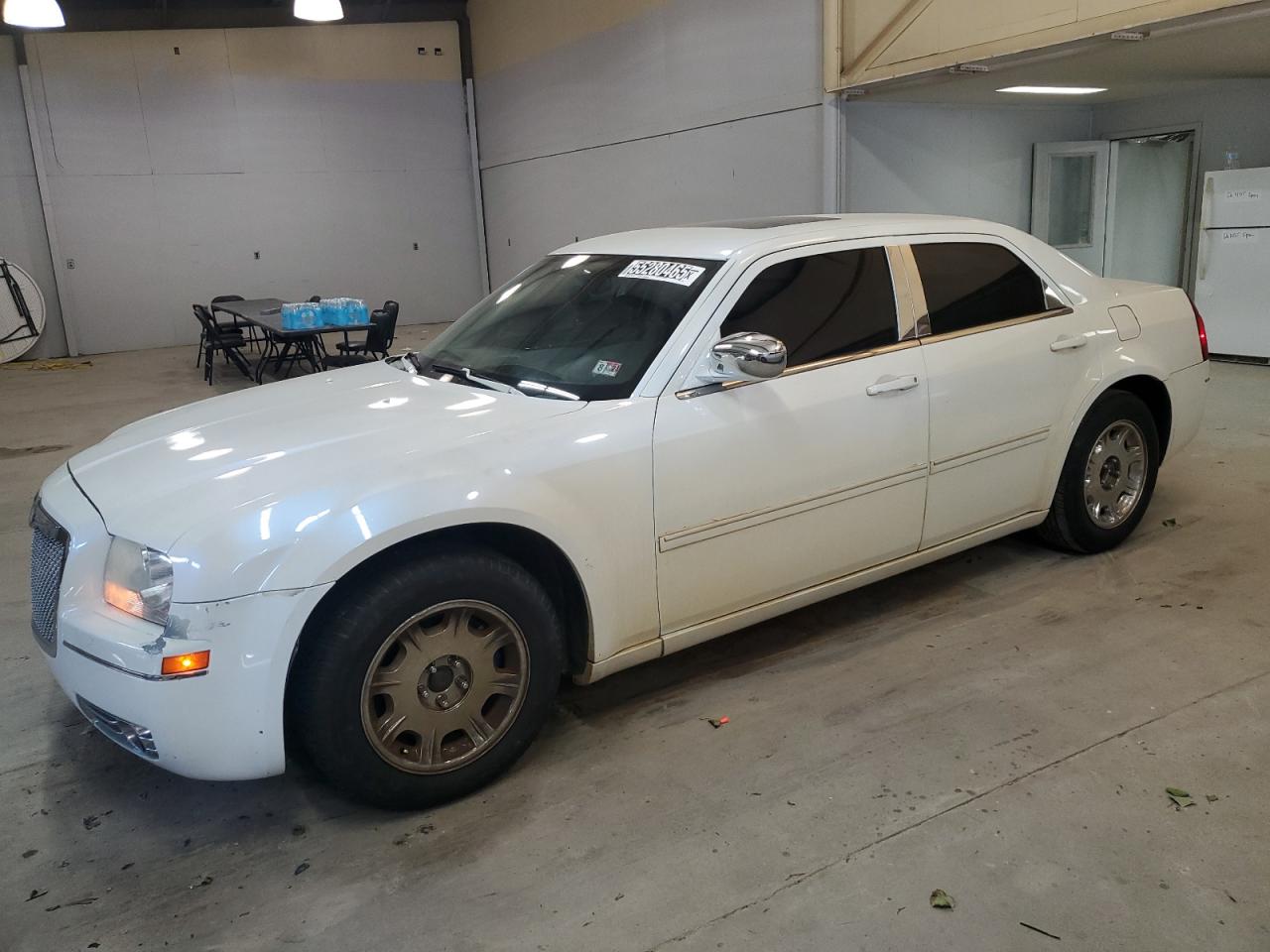 2006 Chrysler 300 Touring за продажба в Hampton, VA - Stripped
