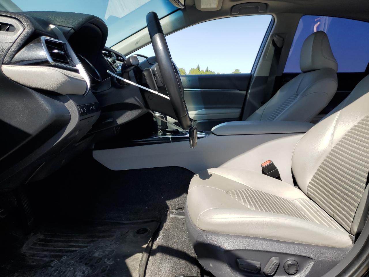 2018 Toyota Camry L VIN: JTNB11HK9J3055995 Lot: 54940115