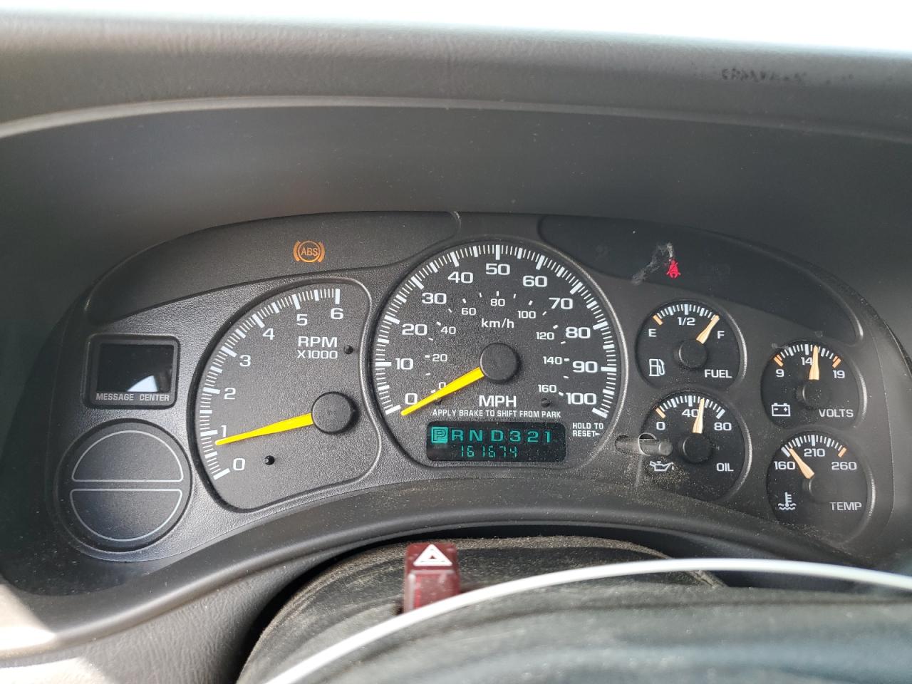 2001 Chevrolet Suburban C1500 VIN: 3GNEC16T11G137294 Lot: 53555015