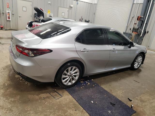  TOYOTA CAMRY 2022 Silver