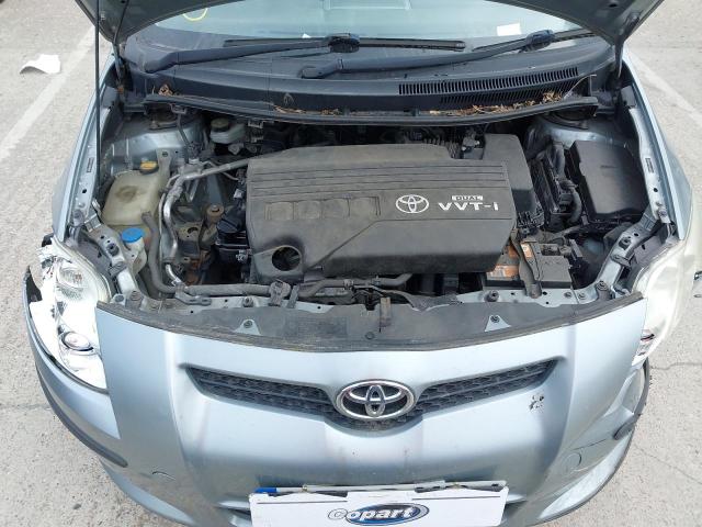 2009 TOYOTA AURIS TR S