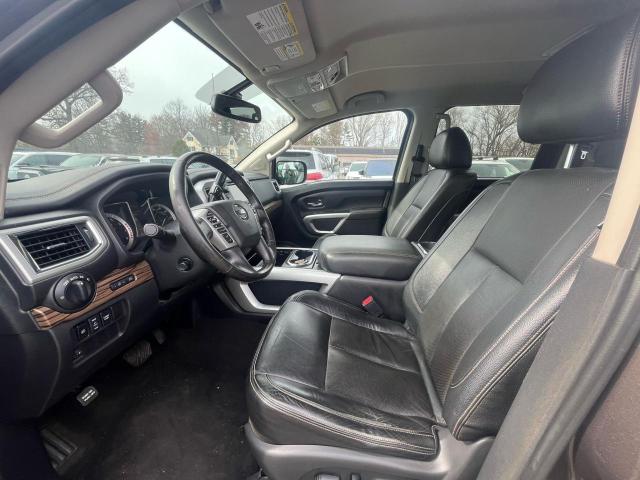 2019 NISSAN TITAN SV
