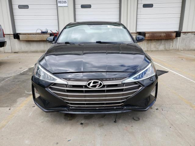  HYUNDAI ELANTRA 2019 Черный