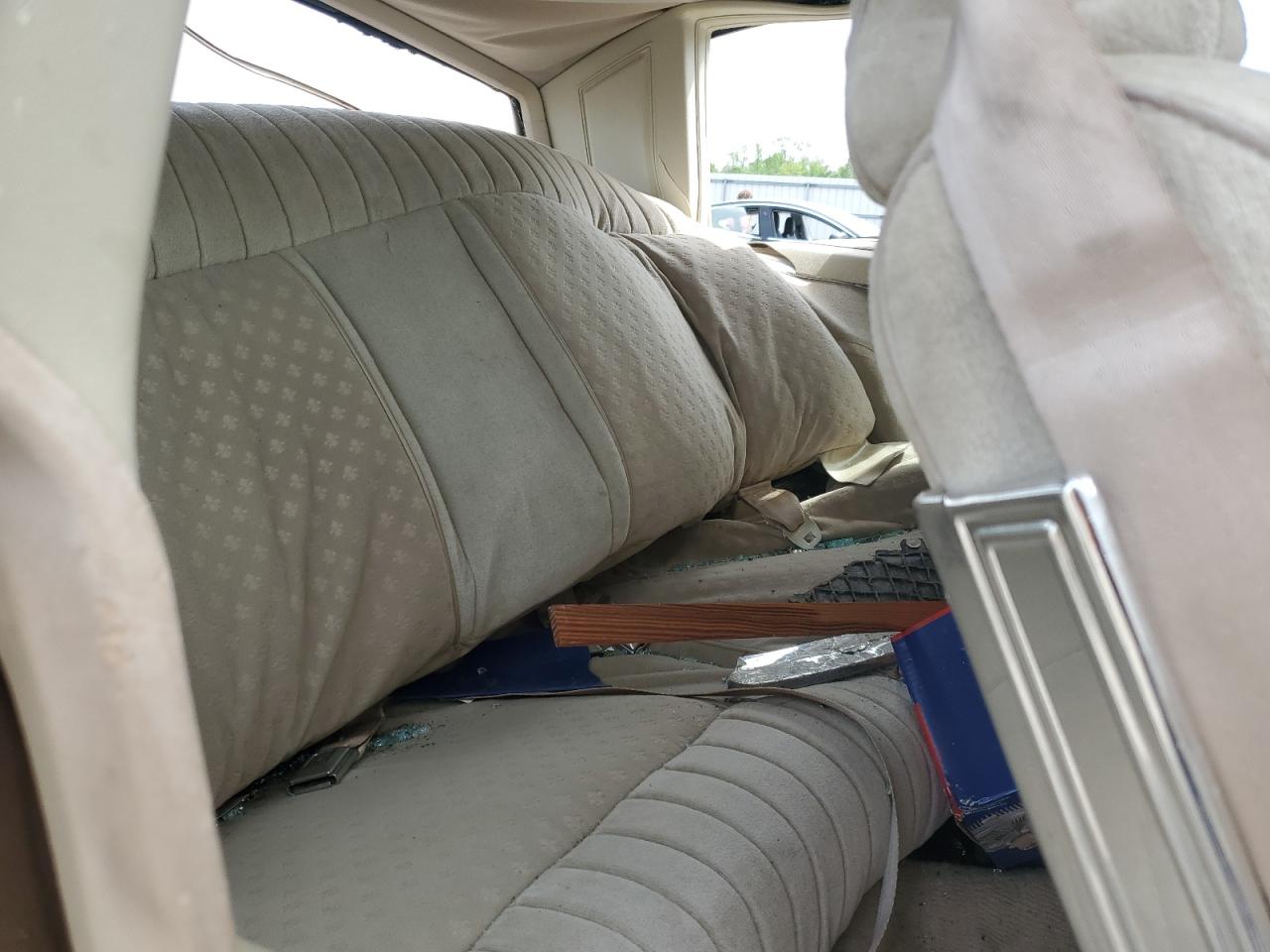 1981 Pontiac Bonneville VIN: 2G2AN37Y8B1705742 Lot: 54714325