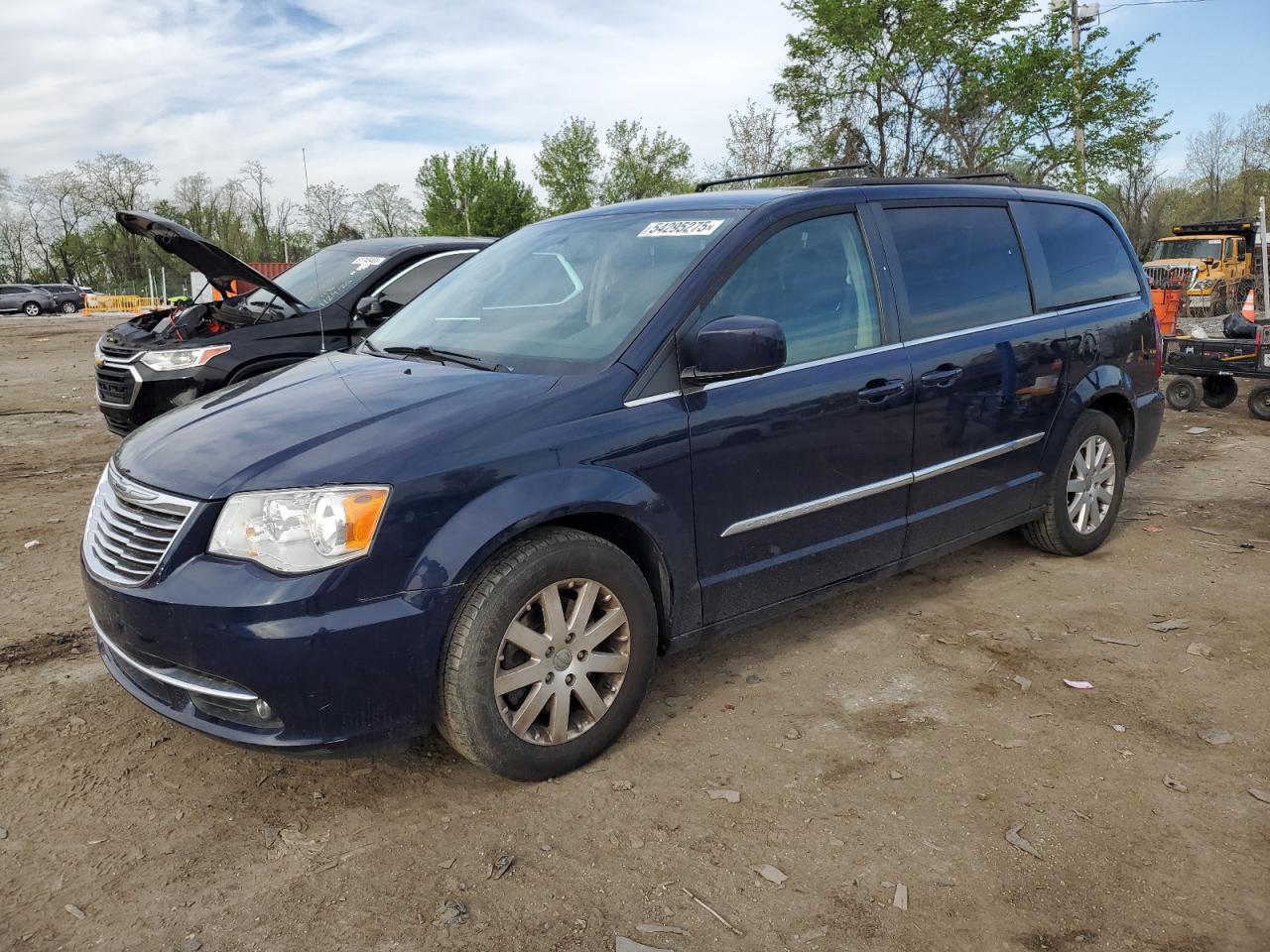 2016 Chrysler Town & Country Touring продається в Baltimore, MD - Minor Dent/Scratches