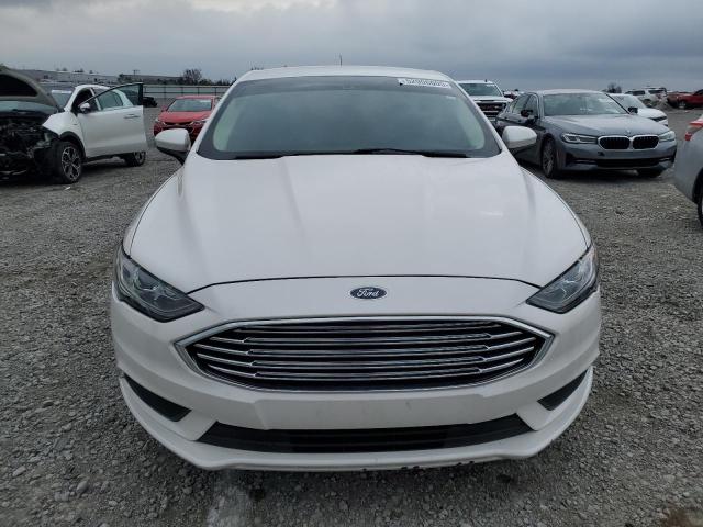  FORD FUSION 2018 Белы