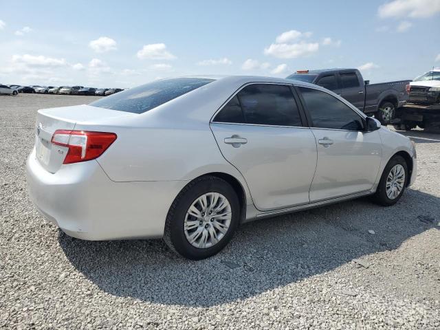 Седаны TOYOTA CAMRY 2013 Серебристый