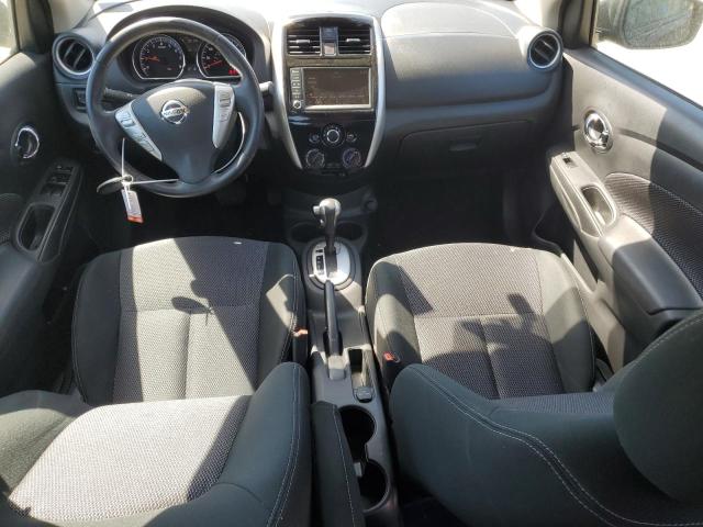  NISSAN VERSA 2019 Czarny