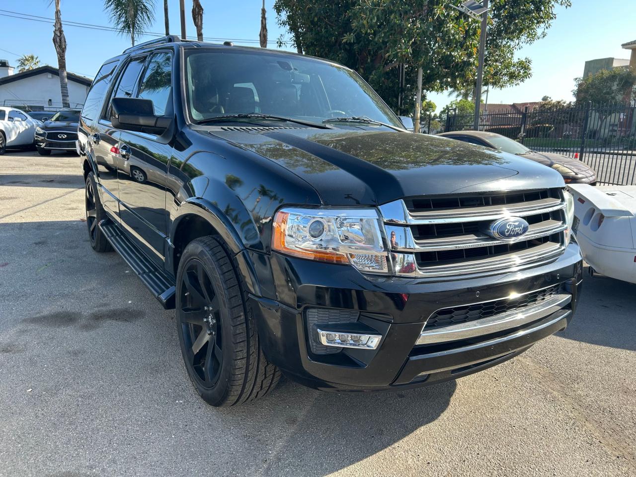 2016 Ford Expedition Limited იყიდება Rancho Cucamonga-ში, CA - Minor Dent/Scratches