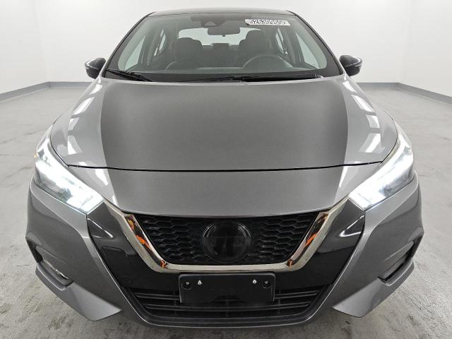  NISSAN VERSA 2021 Silver