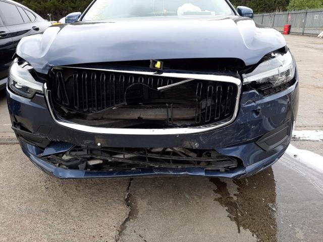 2021 VOLVO XC60 MOMEN