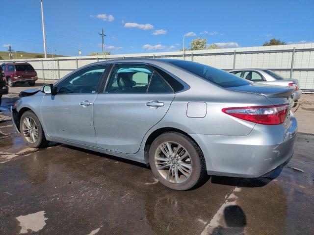  TOYOTA CAMRY 2017 Srebrny