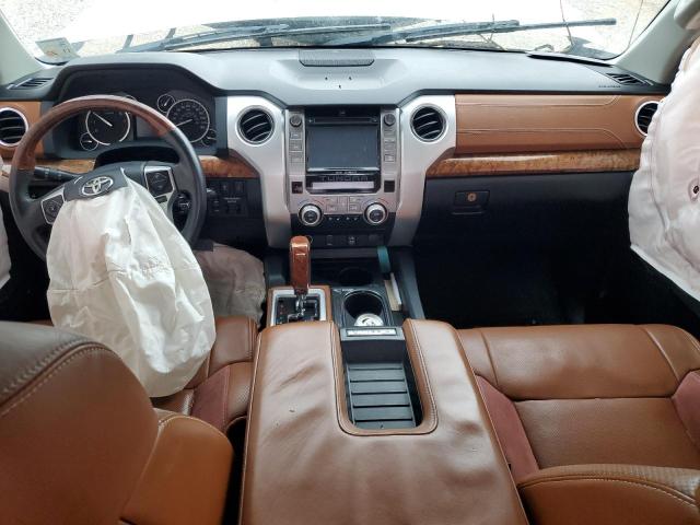 Пікапи TOYOTA TUNDRA 2016 Білий