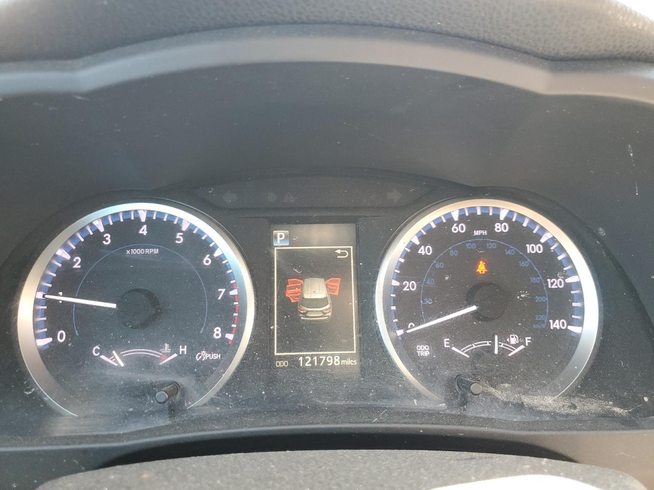 5TDBZRFH2HS405382 2017 Toyota Highlander Le