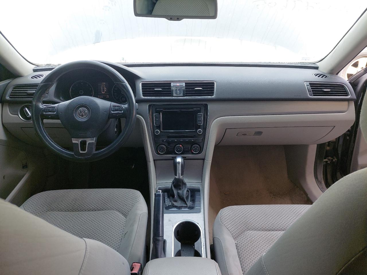 WVWBR7A39FC000702 - 2015 Volkswagen Passat - #undefined