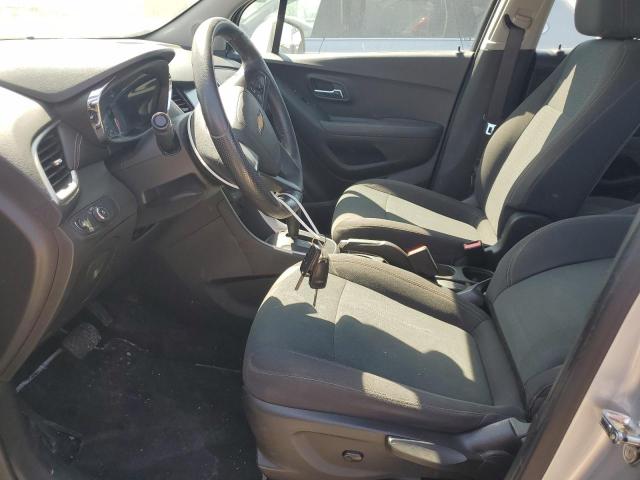  CHEVROLET TRAX 2017 Srebrny