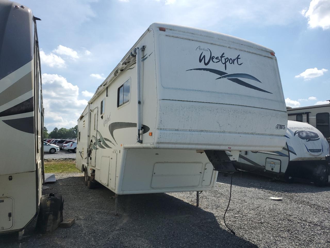 2000 Fleetwood Westport იყიდება Gastonia-ში, NC - Top/Roof