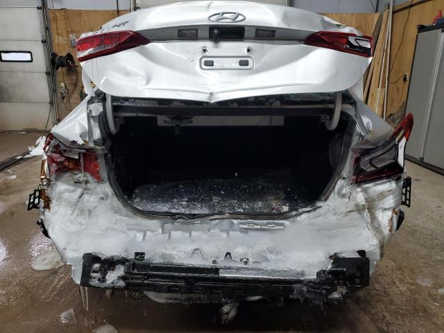  HYUNDAI ACCENT 2018 Серебристый