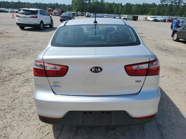 Sedans KIA RIO 2017 Srebrny