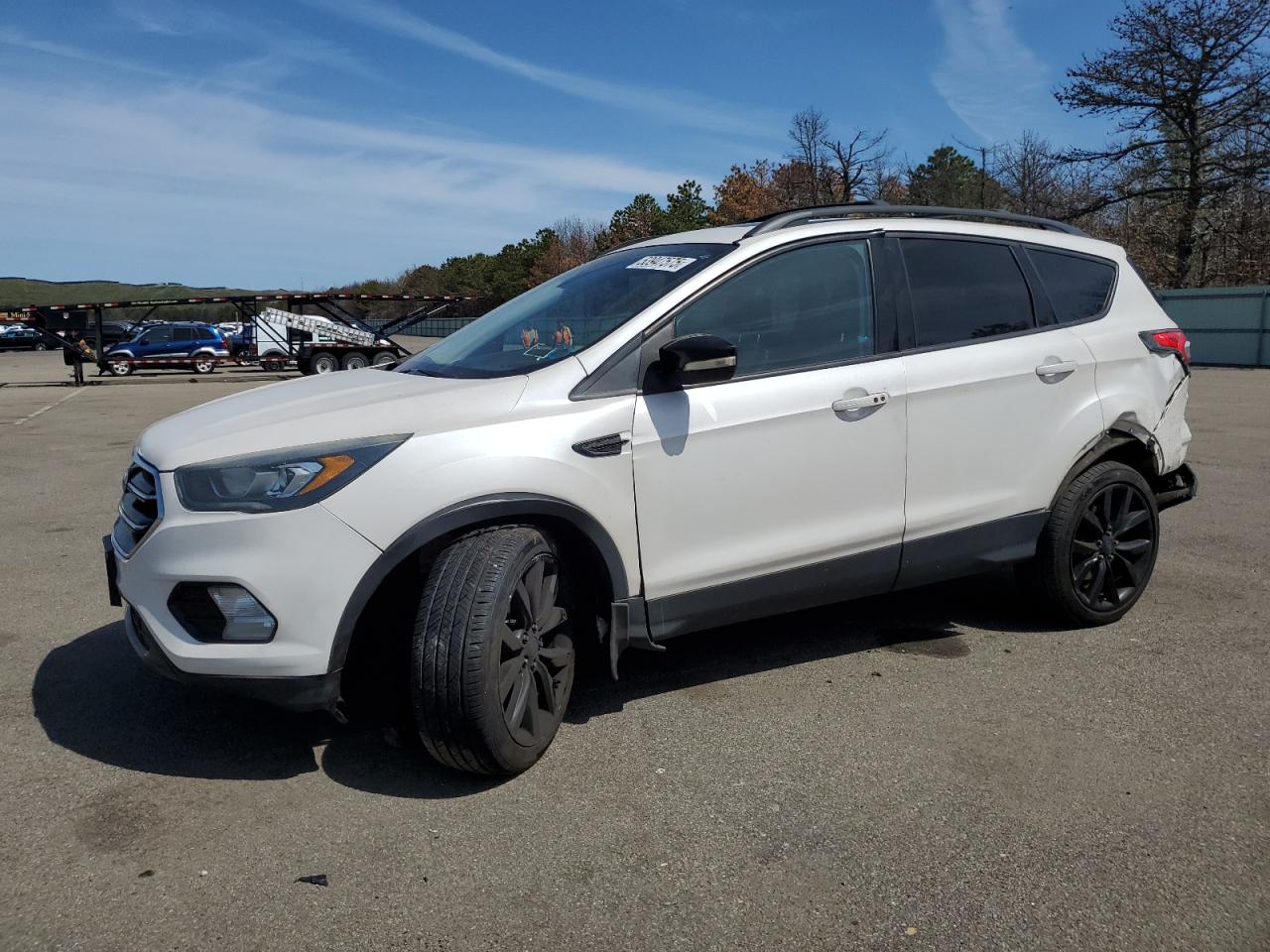 2017 Ford Escape Titanium за продажба в Brookhaven, NY - Front End