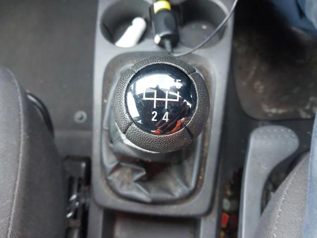 2004 VAUXHALL MERIVA LIF