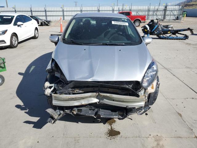  FORD FIESTA 2016 Серебристый