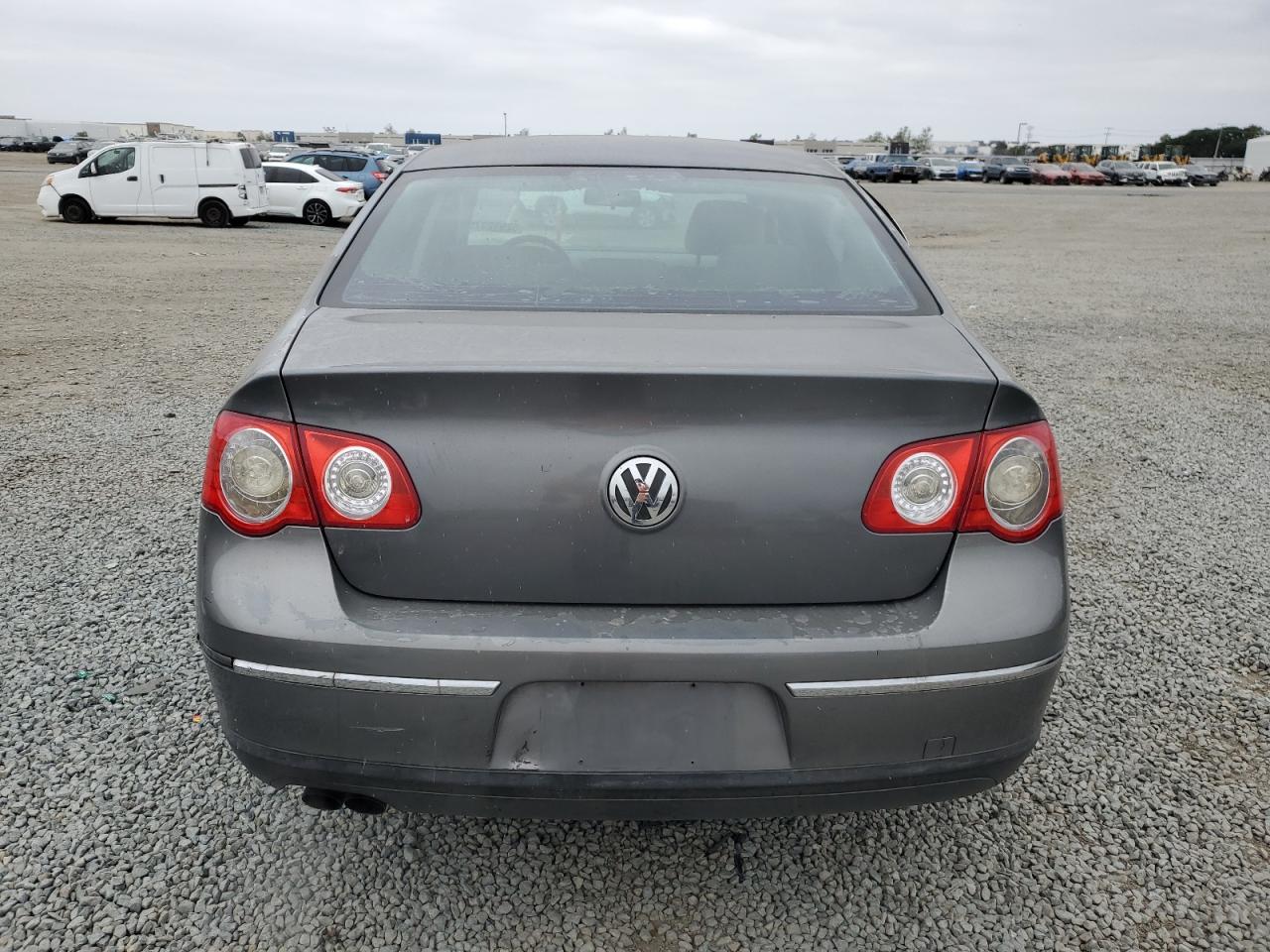 2007 Volkswagen Passat 2.0T VIN: WVWAK73C87P086110 Lot: 52912375